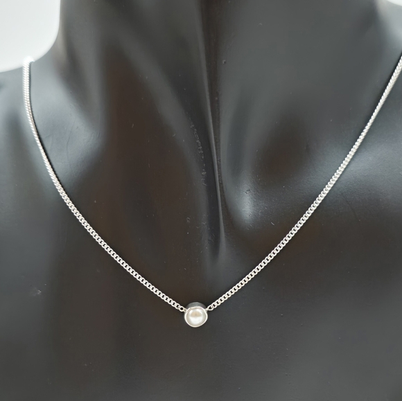❤️ PETITE PEARL STERLING SILVER NECKLACE - Picture 6 of 7